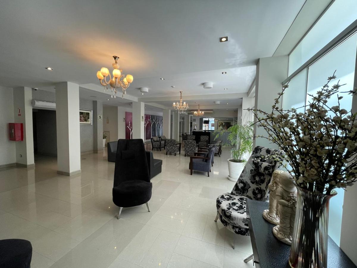 Sunec Hotel Чиклайо Экстерьер фото