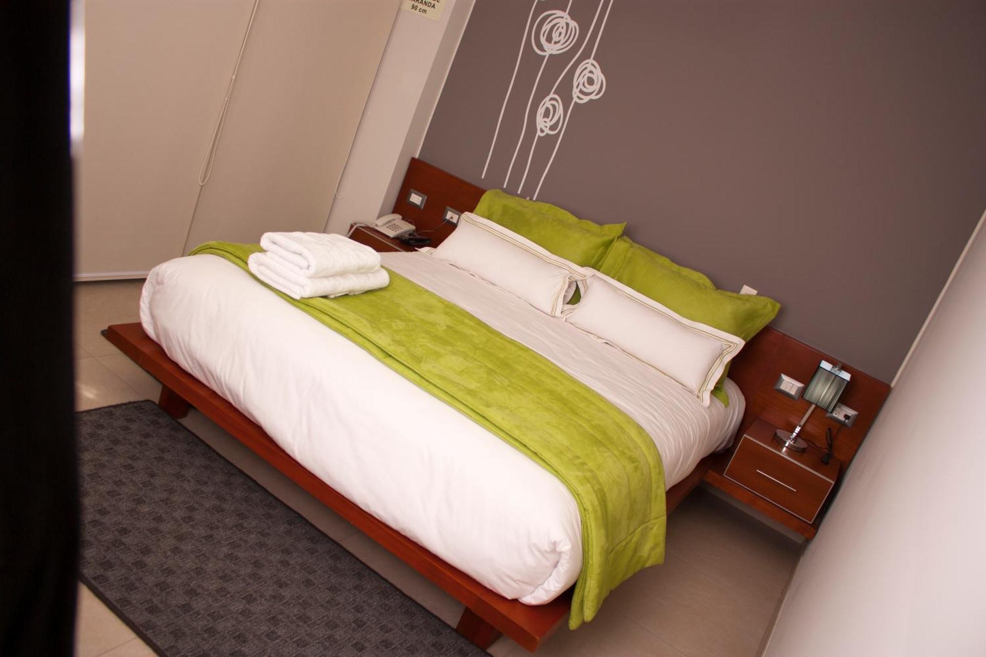 Sunec Hotel Чиклайо Экстерьер фото