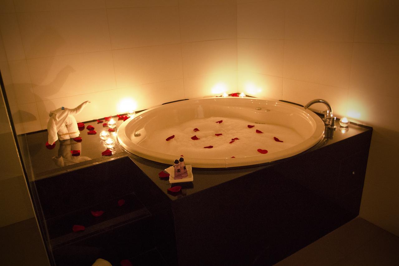 Sunec Hotel Чиклайо Экстерьер фото