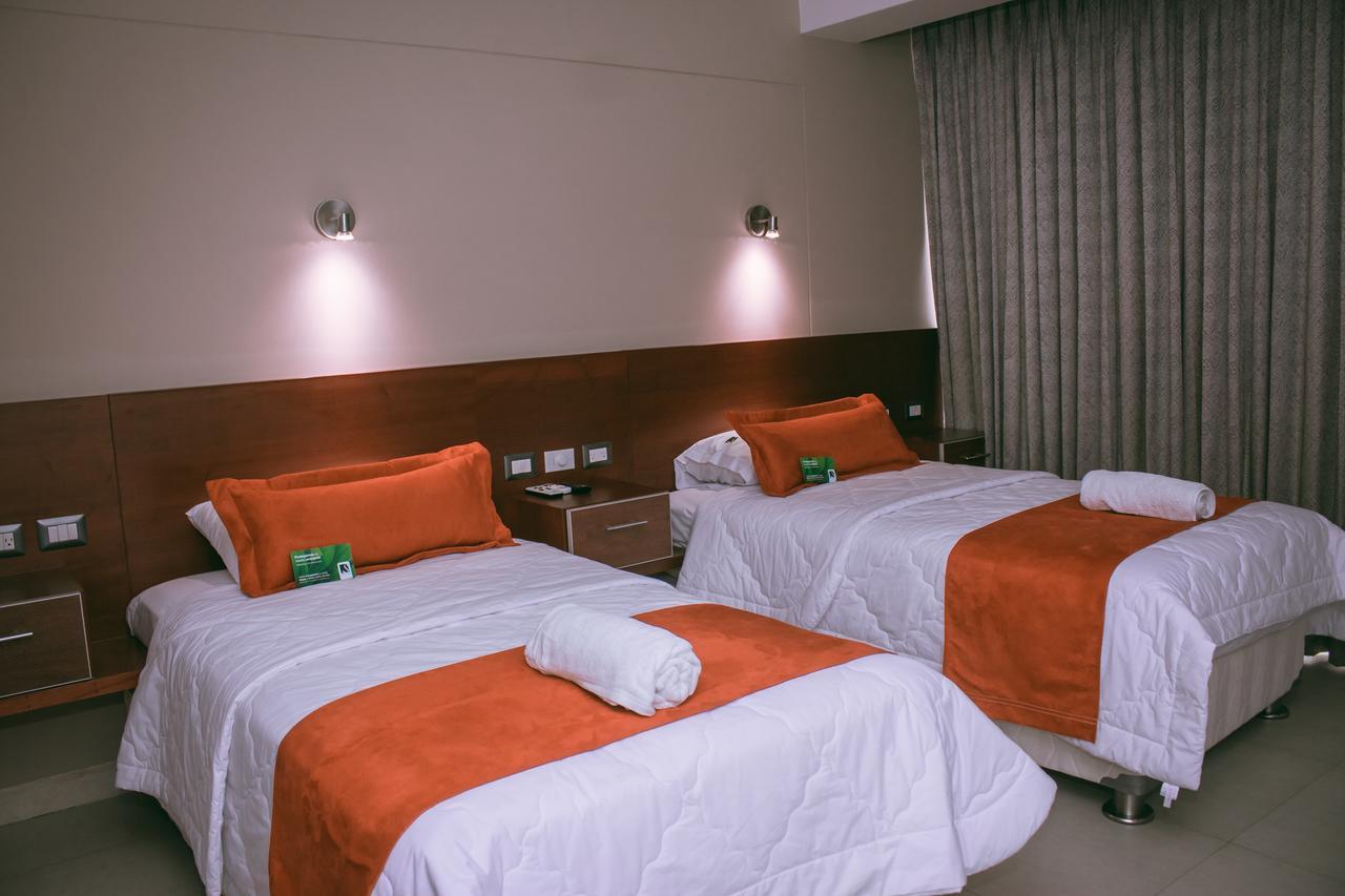 Sunec Hotel Чиклайо Экстерьер фото