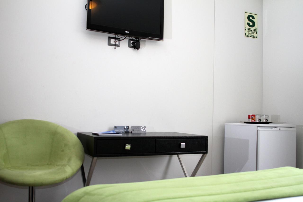 Sunec Hotel Чиклайо Экстерьер фото