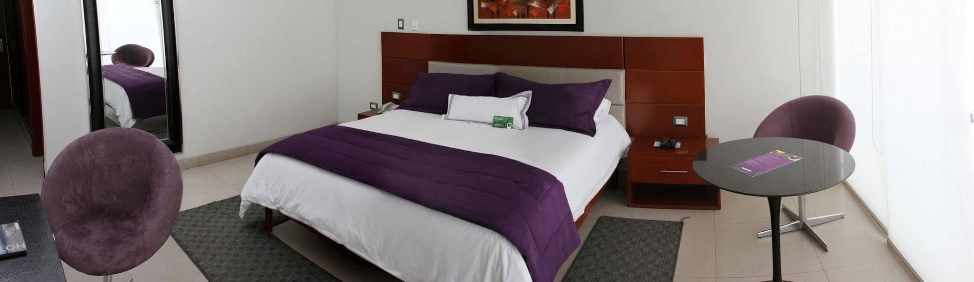 Sunec Hotel Чиклайо Экстерьер фото