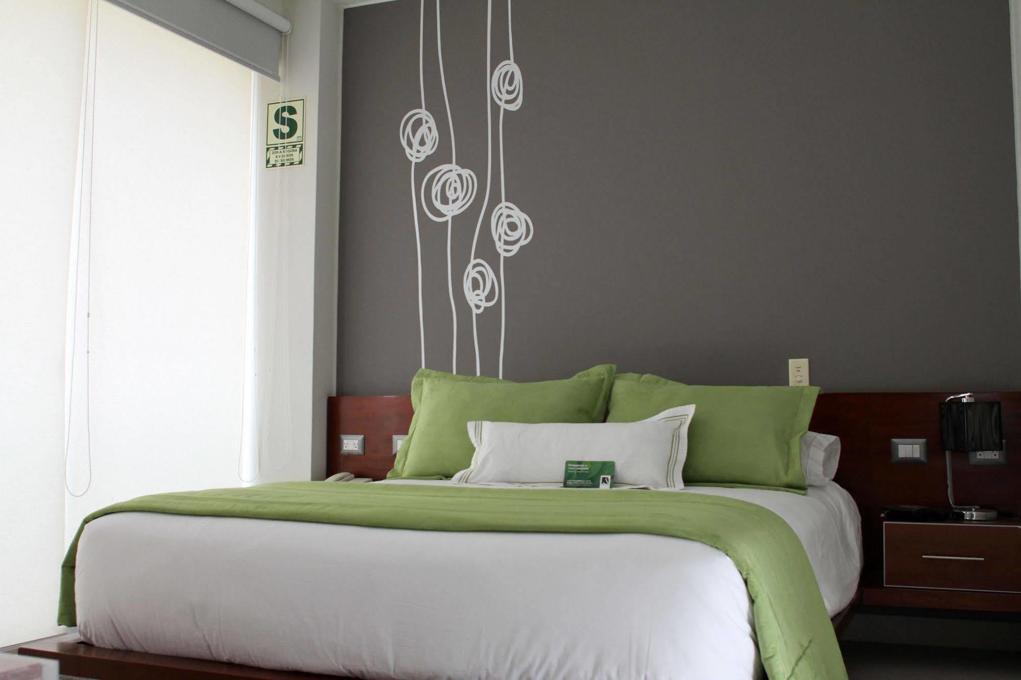 Sunec Hotel Чиклайо Экстерьер фото