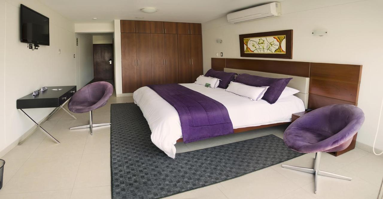 Sunec Hotel Чиклайо Экстерьер фото